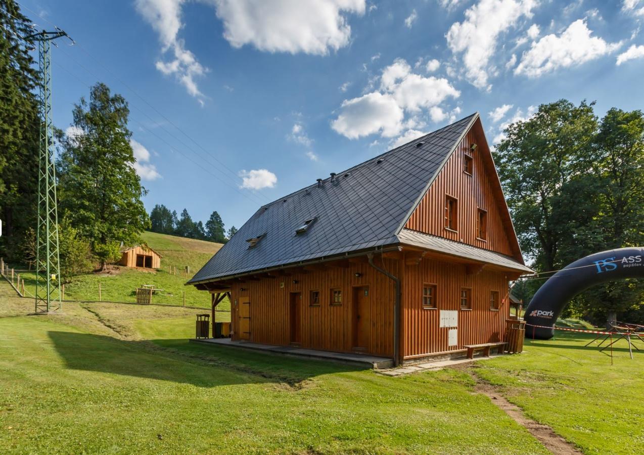ホテル X-Park Frantiskov Jindřichov エクステリア 写真