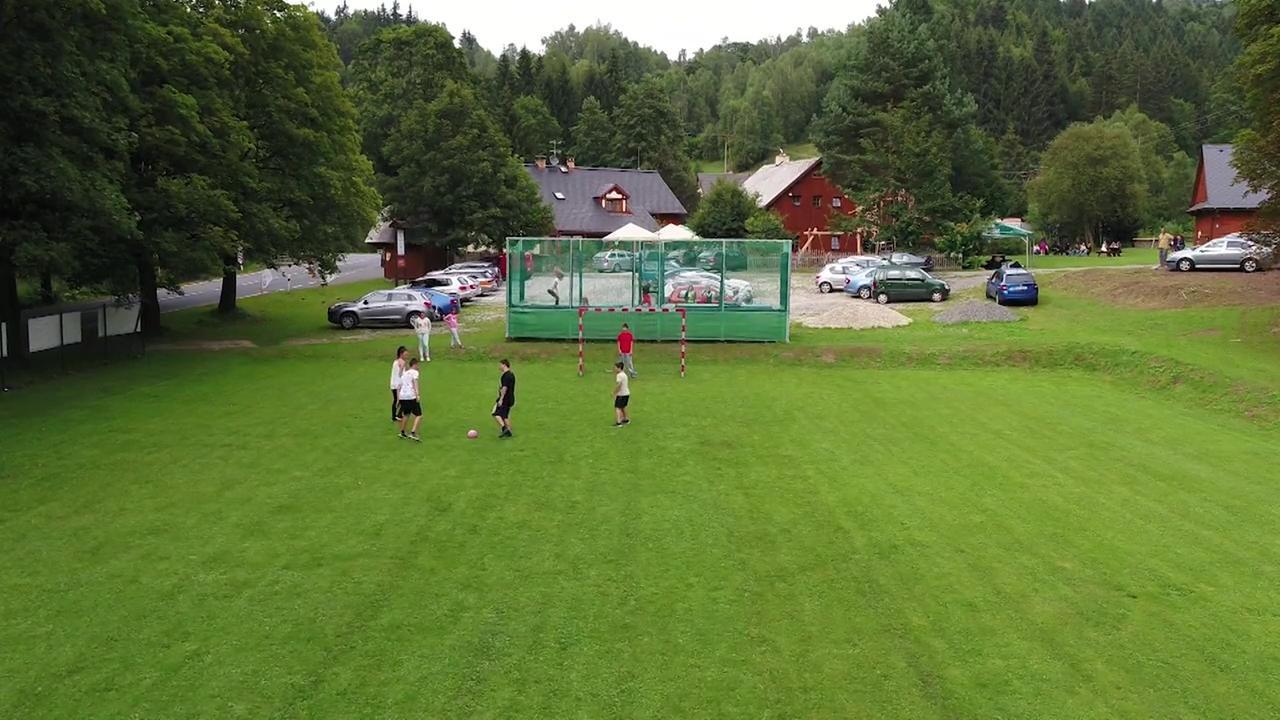 ホテル X-Park Frantiskov Jindřichov エクステリア 写真